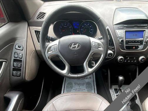 Garnet Red 2011 Hyundai TUCSON GLS