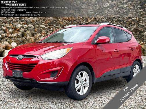 Garnet Red 2011 Hyundai TUCSON GLS