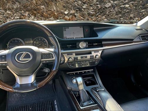 2016 Lexus ES 350 Base