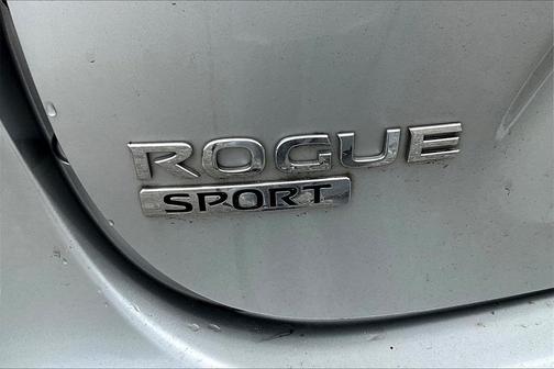 2017 Nissan Rogue Sport SL
