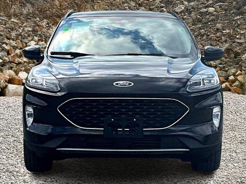 2021 Ford Escape Titanium