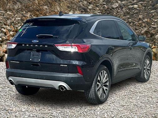 2021 Ford Escape Titanium
