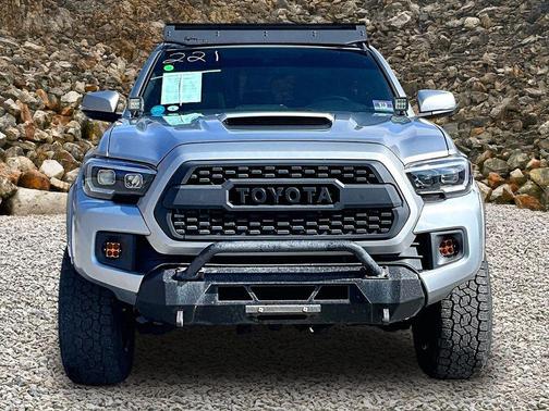 Silver Sky Metallic 2017 Toyota Tacoma TRD Sport