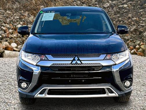 2020 Mitsubishi Outlander SE