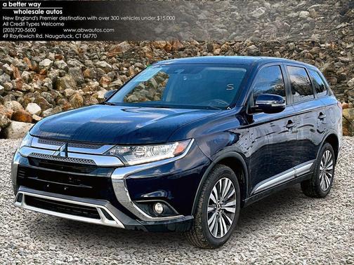 2020 Mitsubishi Outlander SE