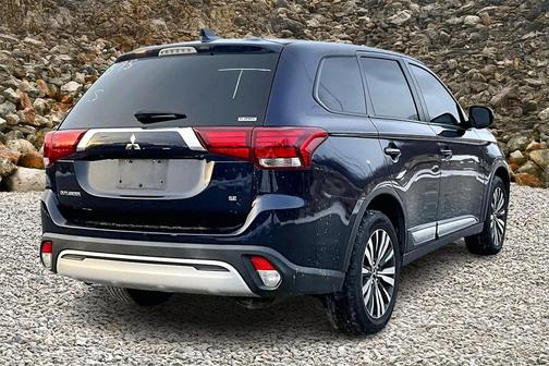 2020 Mitsubishi Outlander SE