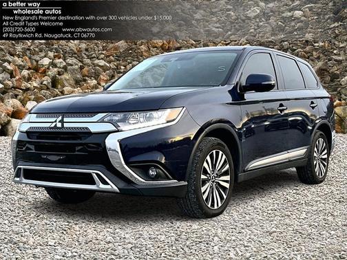 2020 Mitsubishi Outlander SE