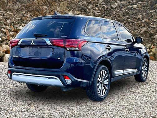 2020 Mitsubishi Outlander SE