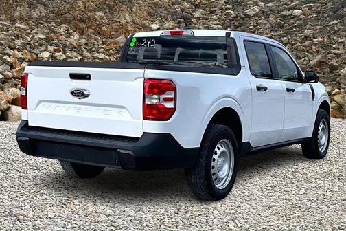 2022 Ford Maverick XL