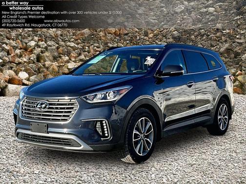 2017 Hyundai SANTA FE SE