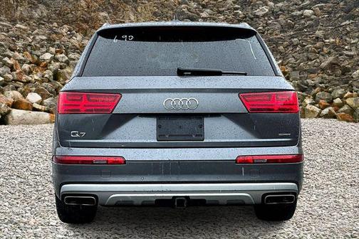 2019 Audi Q7 45 Premium Plus