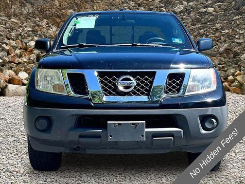 Super Black 2013 Nissan Frontier SV