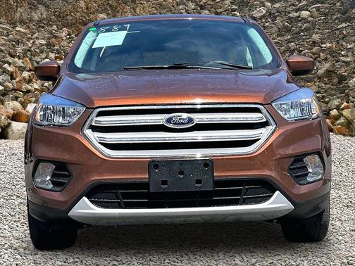 Canyon Ridge Metallic 2017 Ford Escape SE