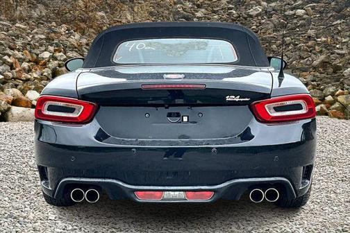 2017 FIAT 124 Spider Base