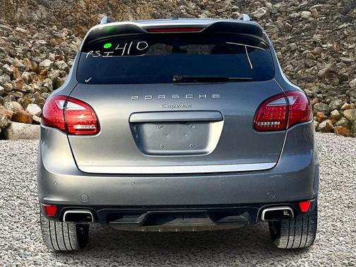 2014 Porsche Cayenne Cayenne