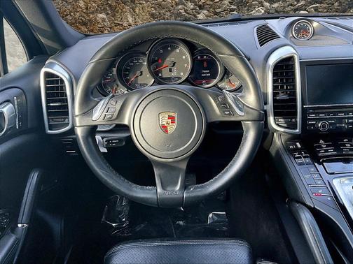 2014 Porsche Cayenne Cayenne