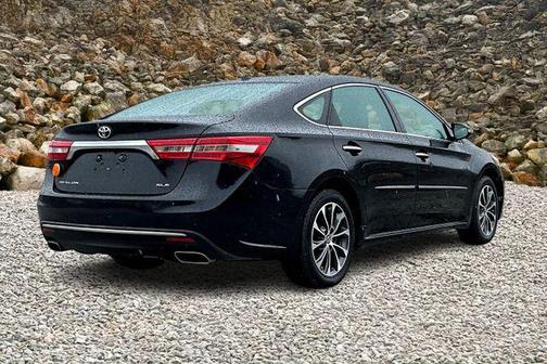 2016 Toyota Avalon XLE