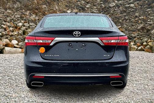 2016 Toyota Avalon XLE