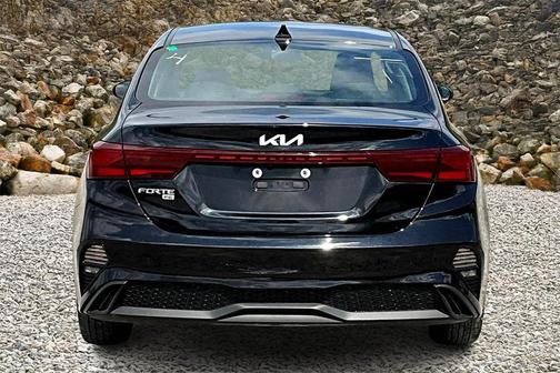 2022 Kia Forte FE