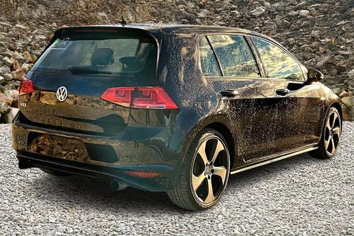 2015 Volkswagen Golf GTI 2.0T SE 4-Door
