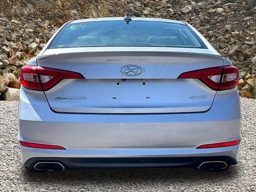 Symphony Silver 2017 Hyundai SONATA Sport