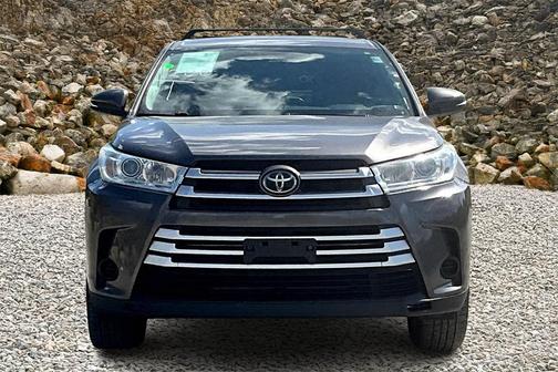 2017 Toyota Highlander LE