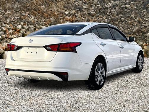 2020 Nissan Altima S FWD