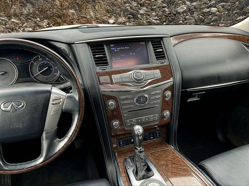 2017 INFINITI QX80 Base