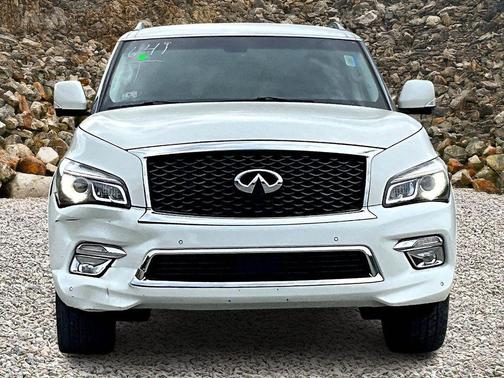 2017 INFINITI QX80 Base
