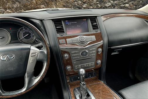 2017 INFINITI QX80 Base