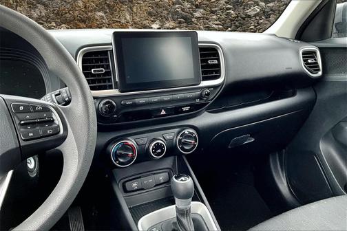 2023 Hyundai VENUE SE