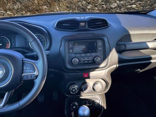 2017 Jeep Renegade Sport