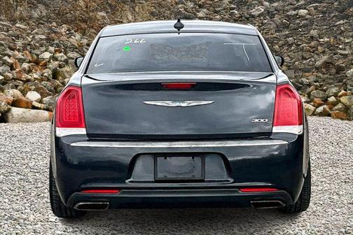 2016 Chrysler 300 Limited