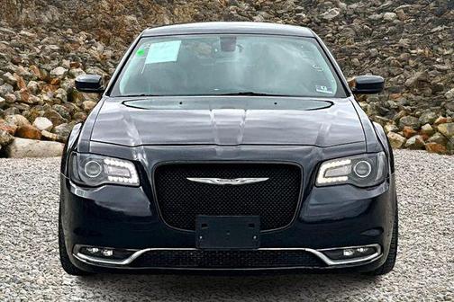 2016 Chrysler 300 Limited