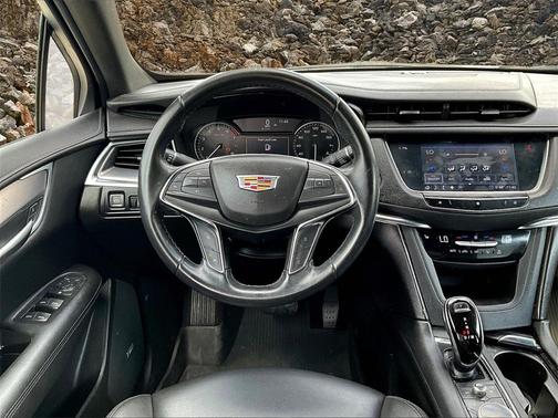 2020 Cadillac XT5 Luxury