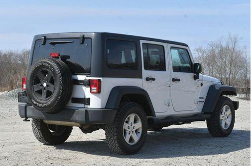 2016 Jeep Wrangler Unlimited Sport