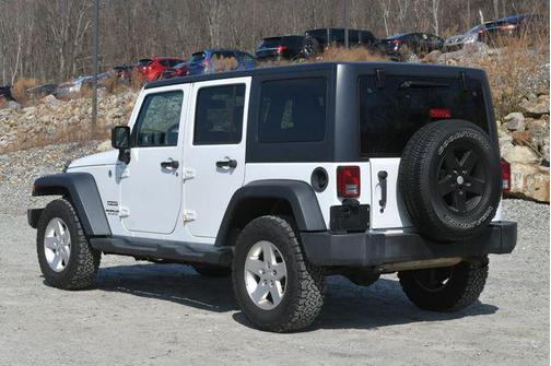 2016 Jeep Wrangler Unlimited Sport
