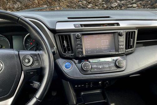 2016 Toyota RAV4 Hybrid SE