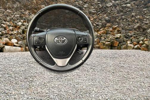 2016 Toyota RAV4 Hybrid SE