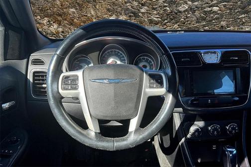 2014 Chrysler 200 Touring