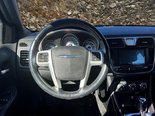 2014 Chrysler 200 Touring