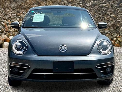 2019 Volkswagen Beetle 2.0T SE