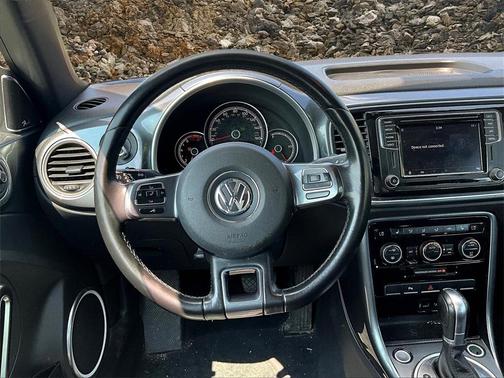 2019 Volkswagen Beetle 2.0T SE