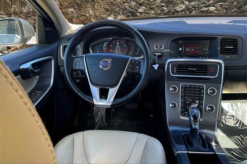 2016 Volvo S60 T5 Premier