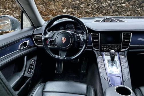 2014 Porsche Panamera 4