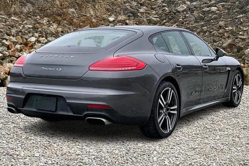 2014 Porsche Panamera 4