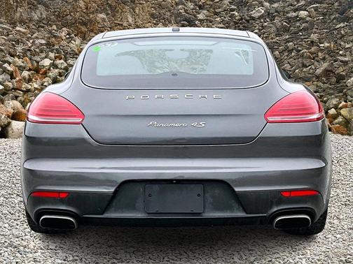 2014 Porsche Panamera 4