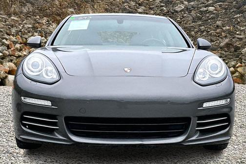 2014 Porsche Panamera 4