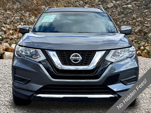 Gun Metallic 2018 Nissan Rogue SV