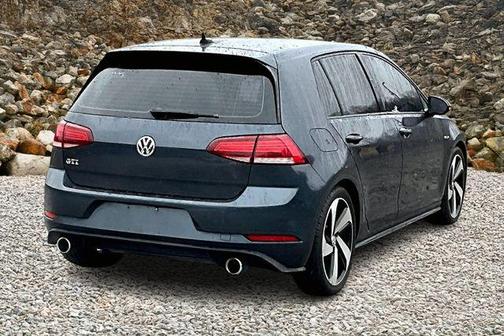 2018 Volkswagen Golf GTI 2.0T S 4-Door